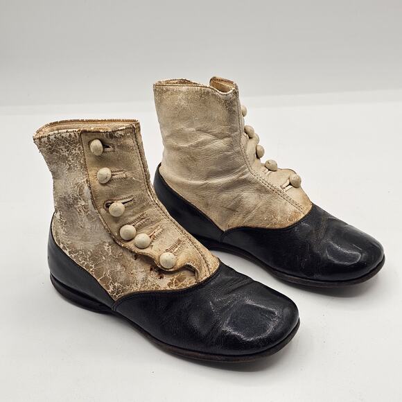 Vintage Victorian Child's High-Top Shoes 1890s Button-Up Leather - Picture 3 of 8